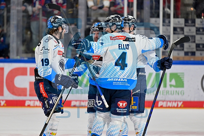 Eishockey, Herren, DEL, Saison 2024-2025, Playoffs Viertelfinale, Spiel 1, Nürnberg Ice Tigers - ERC Ingolstadt, 18.03.2025