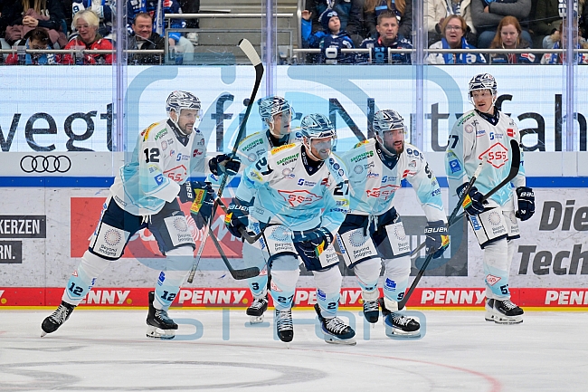 Eishockey, Herren, DEL, Saison 2025-2026, Spiel 23, ERC Ingolstadt - Dresdner Eislöwen, 28.11.2025