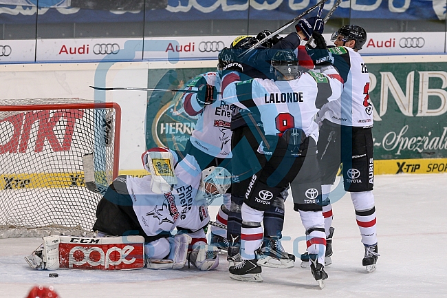 ERC Ingolstadt - Koelner Haie, Eishockey, DEL, Deutsche Eishockey Liga, Spieltag 16, 01.11.2015