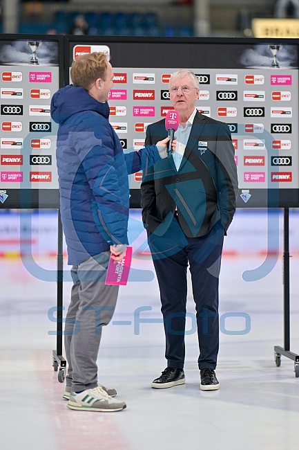 Eishockey, Herren, DEL, Saison 2024-2025, Playoffs Halbfinale, Spiel 1, ERC Ingolstadt - Kölner Haie, 02.04.2025