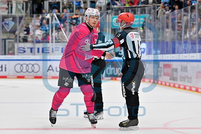 Eishockey, Herren, DEL, Saison 2025-2026, Spiel 11, ERC Ingolstadt - Nürnberg Ice Tigers, 17.10.2025