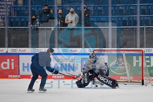Eishockey, Herren, DEL, Saison 2021-2022, ERC Ingolstadt - Showtraining, 27.02.2022
