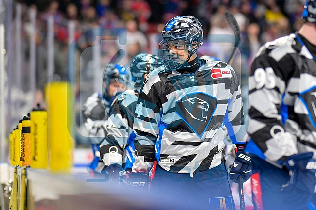 Eishockey, Herren, DEL, Saison 2024-2025, Playoffs Viertelfinale, Spiel 1, Nürnberg Ice Tigers - ERC Ingolstadt, 18.03.2025
