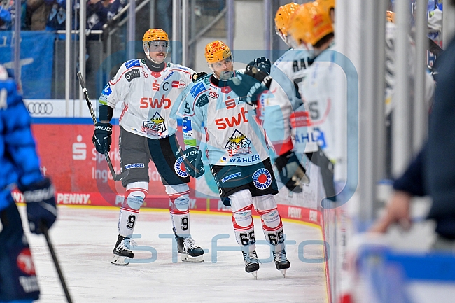 Eishockey, Herren, DEL, Saison 2025-2026, Spiel 21, ERC Ingolstadt - Pinguins Bremerhaven, 23.11.2025