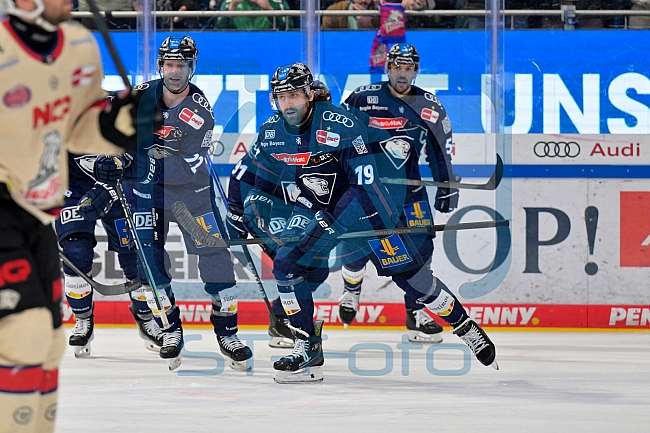 Eishockey, Herren, DEL, Saison 2024-2025, Playoffs Viertelfinale, Spiel 5, ERC Ingolstadt - Nürnberg Ice Tigers, 26.03.2025