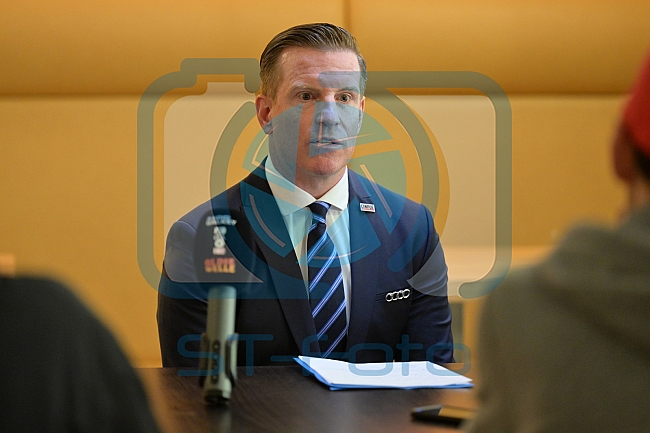 Eishockey, Herren, DEL, Saison 2021-2022, ERC Ingolstadt - Vorstellung Sportdirektor Tim Regan, 22.04.2022