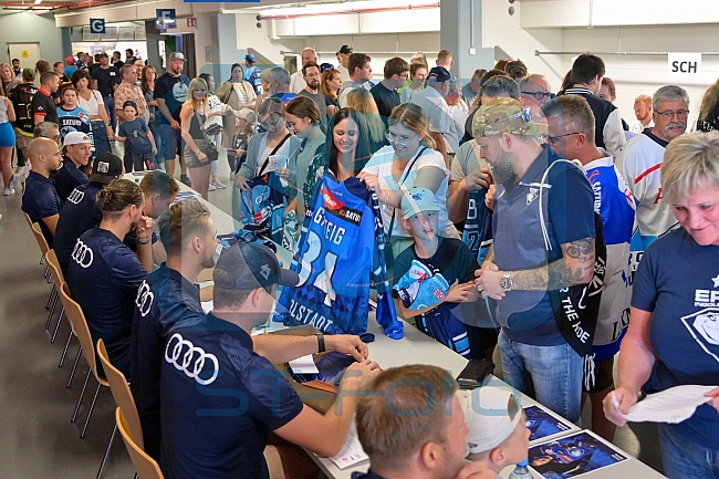Eishockey, Herren, DEL, Saison 2023-2024, ERC Ingolstadt - Dauerkartenübergabe, 13.08.2023