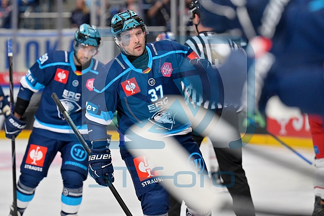 Hockey, Mens, CHL, Season 2025-2026, Regular Season, Round of 16, ERC Ingolstadt - EC Red Bull Salzburg, 12.11.2025