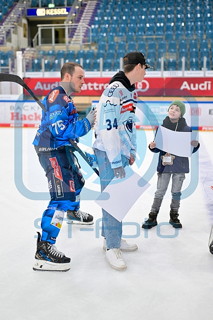 Eishockey, Herren, DEL, Saison 2025-2026, Spiel 21, ERC Ingolstadt - Pinguins Bremerhaven, 23.11.2025