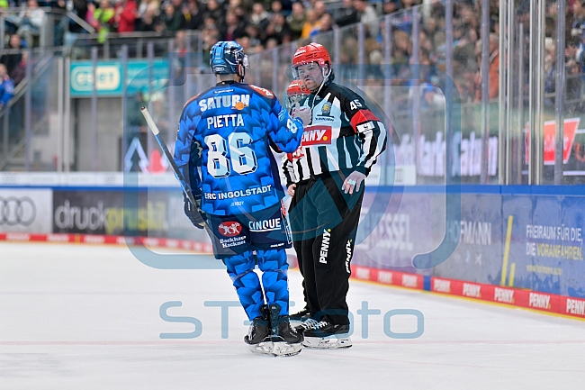 Eishockey, Herren, DEL, Saison 2025-2026, Spiel 29, ERC Ingolstadt - Eisbären Berlin, 18.12.2025