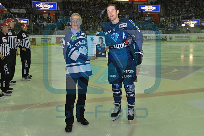 ERC Ingolstadt vs EHC Red Bull Muenchen, Eishockey, DEL, Deutsche Eishockey Liga, 04.12.2015