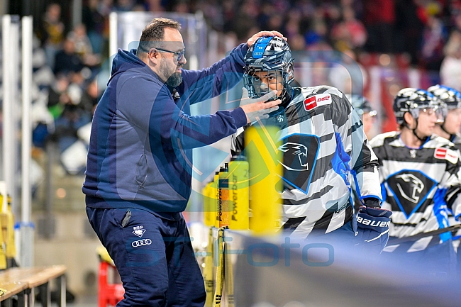 Eishockey, Herren, DEL, Saison 2024-2025, Playoffs Viertelfinale, Spiel 1, Nürnberg Ice Tigers - ERC Ingolstadt, 18.03.2025