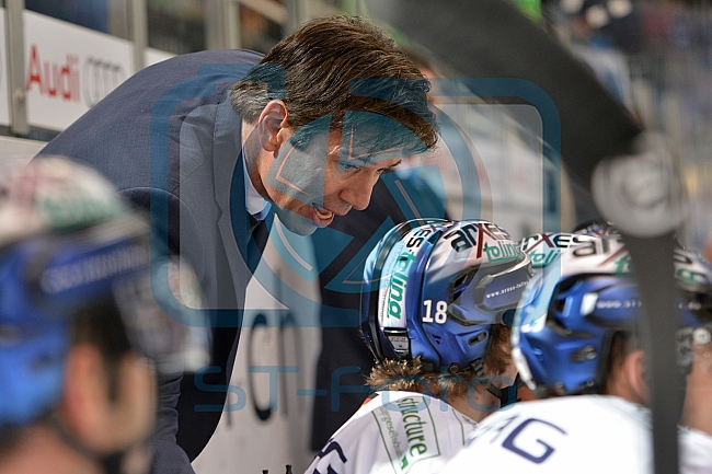 ERC Ingolstadt vs Eisbaeren Berlin, Eishockey, DEL, Deutsche Eishockey Liga, 27.11.2015