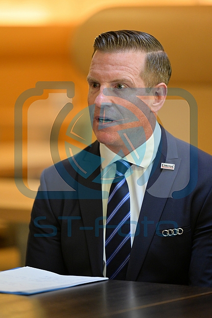 Eishockey, Herren, DEL, Saison 2021-2022, ERC Ingolstadt - Vorstellung Sportdirektor Tim Regan, 22.04.2022