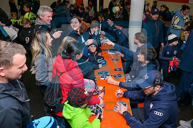 Eishockey, Herren, DEL, Saison 2022-2023, ERC Ingolstadt - Kids On Ice Day, 19.11.2022