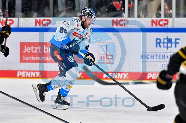 Eishockey, Herren, DEL, Saison 2024-2025, Playoffs Viertelfinale, Spiel 1, Nürnberg Ice Tigers - ERC Ingolstadt, 18.03.2025