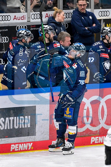 Eishockey, Herren, DEL, Saison 2024-2025, Playoffs Halbfinale, Spiel 1, ERC Ingolstadt - Kölner Haie, 02.04.2025