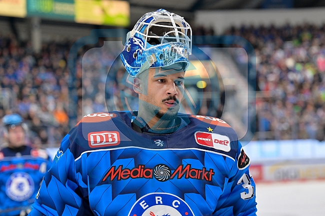 Eishockey, Herren, DEL, Saison 2025-2026, Spiel 21, ERC Ingolstadt - Pinguins Bremerhaven, 23.11.2025