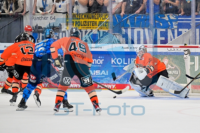 Eishockey, Herren, DEL, Saison 2025-2026, Playoffs Halbfinale, Spiel 3, ERC Ingolstadt - Grizzlys Wolfsburg, 19.09.2025