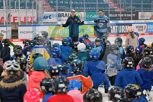 Eishockey, Herren, DEL, Saison 2022-2023, ERC Ingolstadt - Kids On Ice Day, 19.11.2022