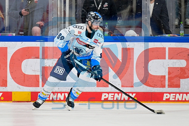 Eishockey, Herren, DEL, Saison 2024-2025, Playoffs Viertelfinale, Spiel 6, Nürnberg Ice Tigers - ERC Ingolstadt, 28.03.2025