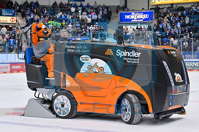 Eishockey, Herren, DEL, Saison 2025-2026, Spiel 21, ERC Ingolstadt - Pinguins Bremerhaven, 23.11.2025