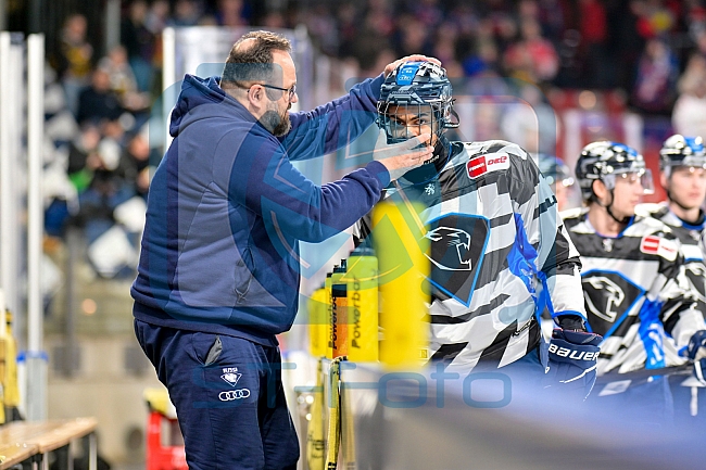 Eishockey, Herren, DEL, Saison 2024-2025, Playoffs Viertelfinale, Spiel 1, Nürnberg Ice Tigers - ERC Ingolstadt, 18.03.2025