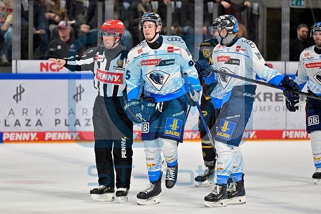 Eishockey, Herren, DEL, Saison 2024-2025, Playoffs Viertelfinale, Spiel 1, Nürnberg Ice Tigers - ERC Ingolstadt, 18.03.2025