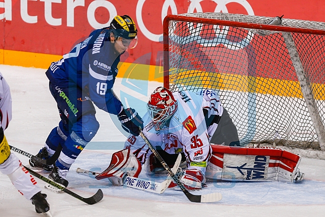 ERC Ingolstadt - Fischtown Pinguins Bremerhaven,, Eishockey, DEL, Deutsche Eishockey Liga, Preplayoff, Spiel 1, 01.03.2016