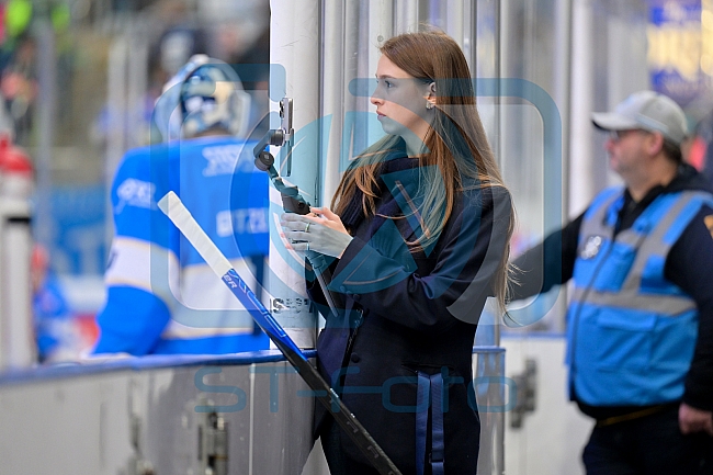 Eishockey, Herren, DEL, Saison 2025-2026, Spiel 26, ERC Ingolstadt - Schwenninger Wild Wings, 07.12.2025