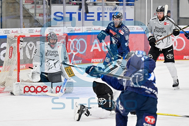 Eishockey, Herren, DEL, Saison 2024-2025, Playoffs Halbfinale, Spiel 5, ERC Ingolstadt - Kölner Haie, 11.04.2025