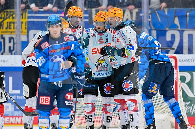 Eishockey, Herren, DEL, Saison 2025-2026, Spiel 21, ERC Ingolstadt - Pinguins Bremerhaven, 23.11.2025