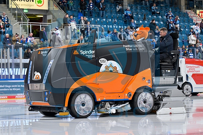 Eishockey, Herren, DEL, Saison 2025-2026, Spiel 21, ERC Ingolstadt - Pinguins Bremerhaven, 23.11.2025