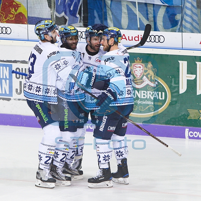 ERC Ingolstadt - Adler Mannheim, Eishockey, DEL, Deutsche Eishockey Liga, Spieltag 29, 08.112.2017