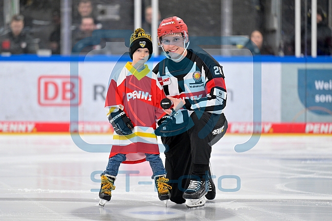 Eishockey, Herren, DEL, Saison 2025-2026, Spiel 26, ERC Ingolstadt - Schwenninger Wild Wings, 07.12.2025