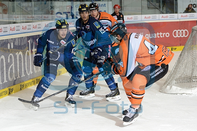 ERC Ingolstadt vs Grizzlys Wolfsburg, Eishockey, DEL, Deutsche Eishockey Liga, 18.10.2015