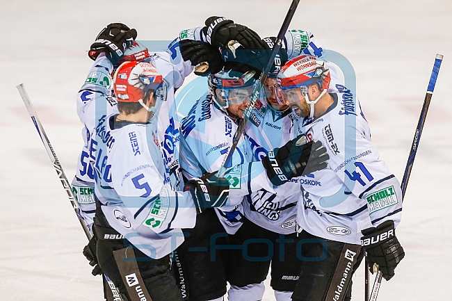 ERC Ingolstadt vs Schwenninger Wild Wings Eishockey, DEL, Deutsche Eishockey Liga, Spieltag 25, 04.12.2016