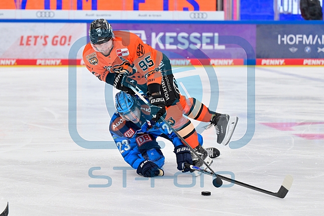 Eishockey, Herren, DEL, Saison 2025-2026, Playoffs Halbfinale, Spiel 3, ERC Ingolstadt - Grizzlys Wolfsburg, 19.09.2025
