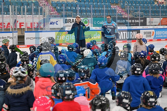 Eishockey, Herren, DEL, Saison 2022-2023, ERC Ingolstadt - Kids On Ice Day, 19.11.2022