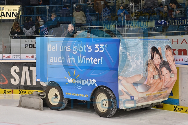 ERC Ingolstadt vs EHC Red Bull Muenchen, Eishockey, DEL, Deutsche Eishockey Liga, 04.12.2015