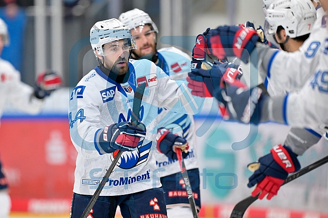 Eishockey, Herren, DEL, Saison 2025-2026, Spiel 14, ERC Ingolstadt - Adler Mannheim, 26.10.2025