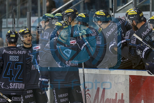 ERC Ingolstadt - Koelner Haie, Eishockey, DEL, Deutsche Eishockey Liga, Spieltag 16, 01.11.2015