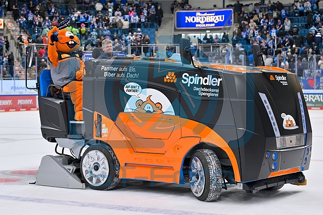 Eishockey, Herren, DEL, Saison 2025-2026, Spiel 21, ERC Ingolstadt - Pinguins Bremerhaven, 23.11.2025