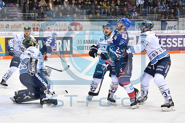 ERC Ingolstadt vs Adler Mannheim, Eishockey, DEL, Deutsche Eishockey Liga, Spieltag 28, 08.12.2017