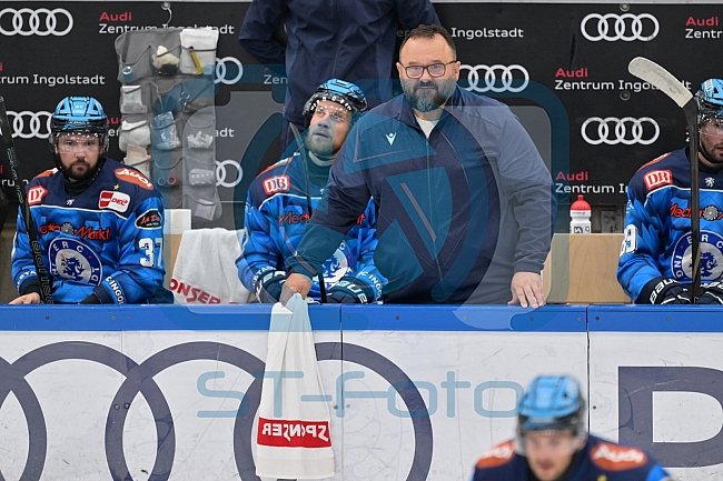 Eishockey, Herren, DEL, Saison 2025-2026, Playoffs Halbfinale, Spiel 5, ERC Ingolstadt - EHC Red Bull München, 25.09.2025