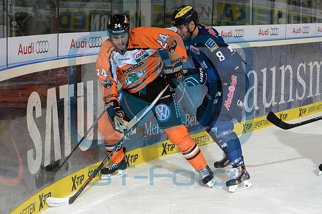 ERC Ingolstadt vs Grizzlys Wolfsburg, Eishockey, DEL, Deutsche Eishockey Liga, 18.10.2015