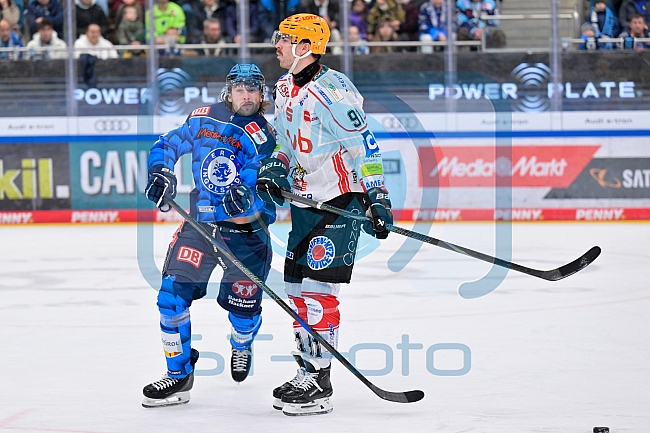 Eishockey, Herren, DEL, Saison 2025-2026, Spiel 21, ERC Ingolstadt - Pinguins Bremerhaven, 23.11.2025