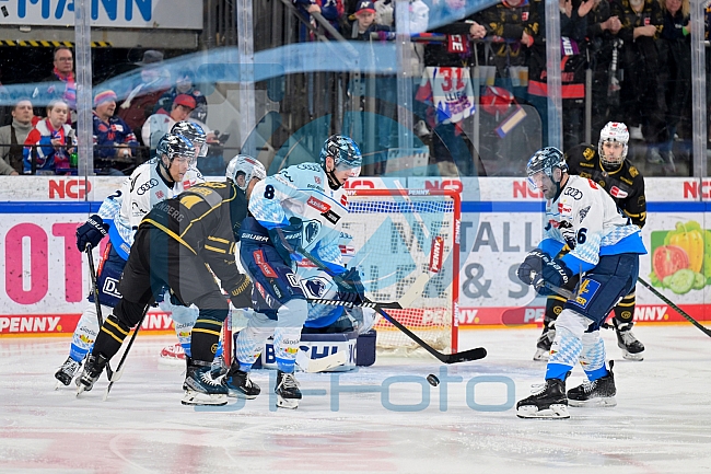 Eishockey, Herren, DEL, Saison 2024-2025, Playoffs Viertelfinale, Spiel 1, Nürnberg Ice Tigers - ERC Ingolstadt, 18.03.2025