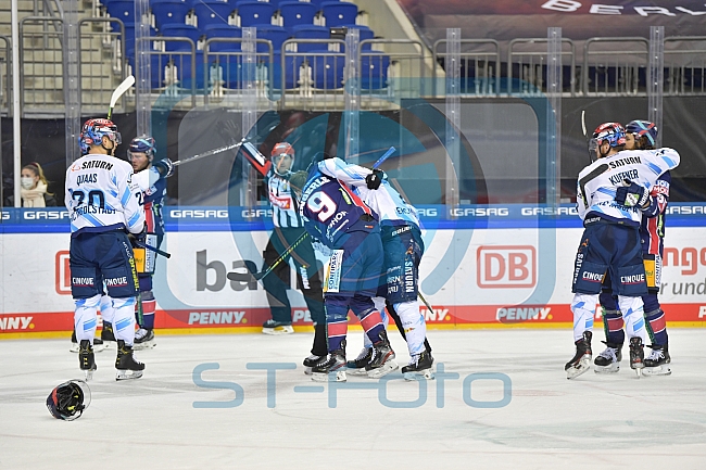 Playoffs, Halbfinale, Eishockey, Herren, DEL, Saison 2020-2021, Eisbären Berlin - ERC Ingolstadt, 30.04.2021