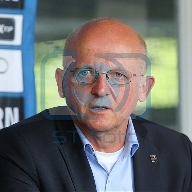 Pressekonferenz - ERC Ingolstadt stellt den neuen Trainerstab fuer die kommende Saison 2015 / 2016 vor